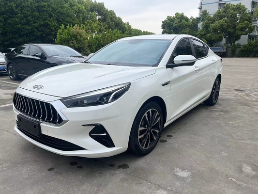 Usado 2020 JAC J7 A5 1.5T 2WD Carro usado 5 portas 5 lugares 50-80L Capacidade do tanque de combustível