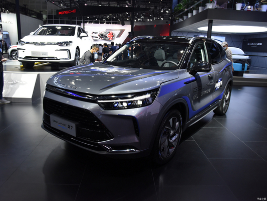 124KW Total Potência do Motor Baic Beijing X7 PHEV Plug em SUV híbrido Carro com Direção Esquerda