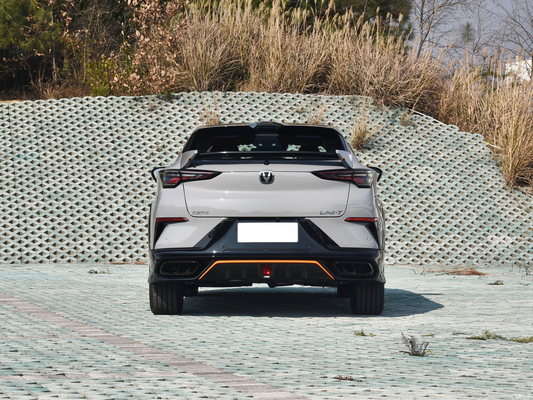 2023 Direção esquerda Changan UNI-T 1.5T Sport Flagship SUV compacto com teto solar panorâmico