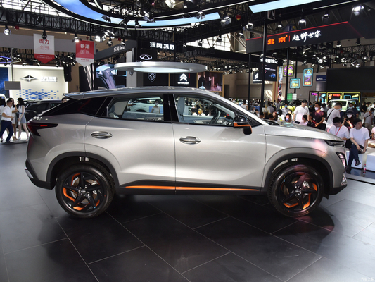 4400*1830*1588mm 2022 2023 SUV compacto a gasolina 1.6T 197 HP 7 DCT Chery Omoda C5 5 Carros