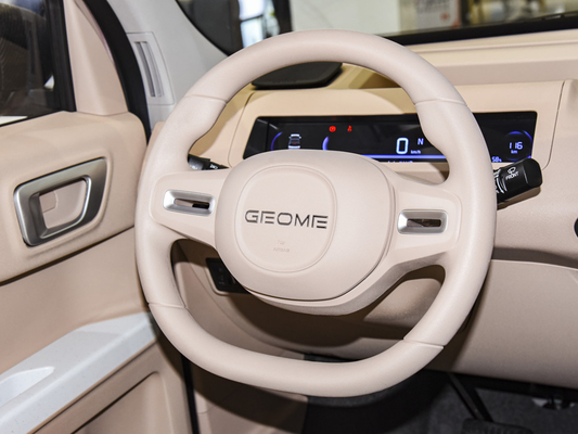 Pronto para embarque 2022 Geely Panda Mini EV 4 lugares Carro elétrico puro 120km / 200km alcance