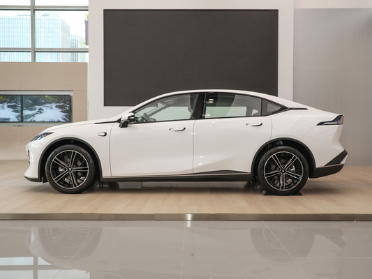 2022 Changan SL03 Carro Elétrico de Bateria de Lítio 515km Range 190KW Potência do motor Online