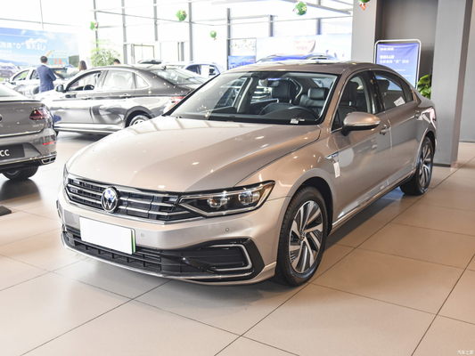 116KW Potência total do motor 2022 Magotan Plug-in Hybrid GTE Luxury Veículo de 4 portas e 5 lugares