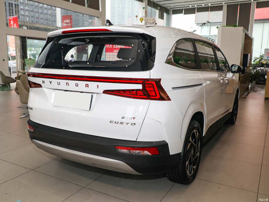 2022 Direção esquerda 207T GDi 5 portas 7 lugares MPV Carro a gasolina com sistema de entretenimento do carro