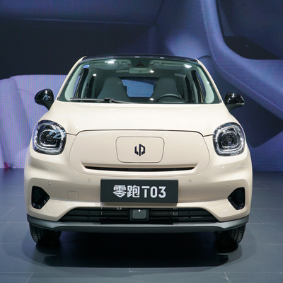 Câmera traseira e direção esquerda Leapmotor T03 4 lugares Pequeno carro elétrico elétrico para adultos