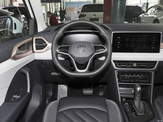 2023 Volkswagen Tharu 300TSI 2WD Moon Version SUV com ar condicionado automático
