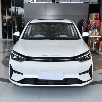 Beijing EU5 PLUS R500 Limousine Elétrico com alcance de 416KM e 120KW de potência total do motor