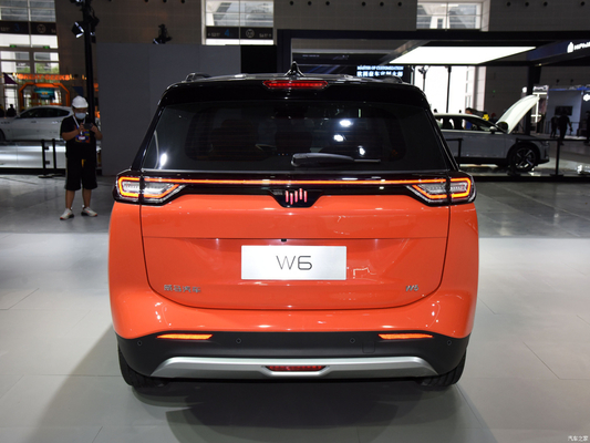 Energia Weima Weltmeister W6 Carro elétrico com 160KM / h velocidade máxima e 160KW de potência do motor