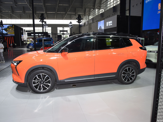 Energia Weima Weltmeister W6 Carro elétrico com 160KM / h velocidade máxima e 160KW de potência do motor