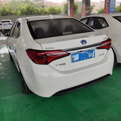 Veículos híbridos modelo 1.8L 2017 Toyota Corolla Levin E-CVT Transmissão Carros usados