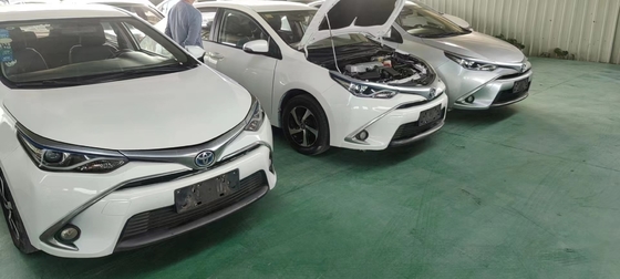 Veículos híbridos modelo 1.8L 2017 Toyota Corolla Levin E-CVT Transmissão Carros usados
