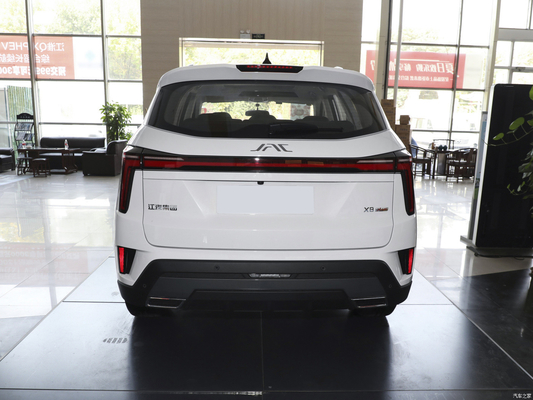 2024 Jac X8 Plus Farol LED de 7 lugares SUV a gasolina com capacidade de tanque de combustível de 50-80L