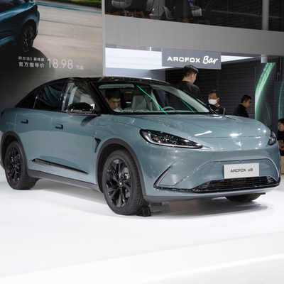 Energia Baic Arcfox Alpha S 735E 160KW EV Carro de alta velocidade Grande espaço Direção esquerda Distância longa
