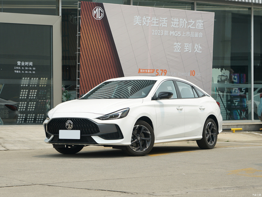 Ar condicionado automático Mg5 2023 300TGI DCT carro-chefe 4 portas 5 lugares sedã com velocidade máxima de 200 KM / h