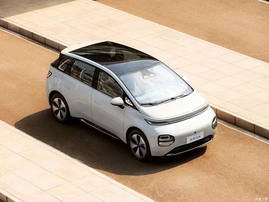 Velocidade esquerda Mini Ev Hatchback Wuling Baojun Cloud Yunduo Carro elétrico puro Quatro portas Cinco lugares