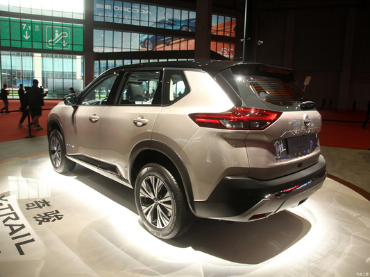 Combustível híbrido Nissan X-trail E-power 2023 Carro Gasolina Acionamento Elétrico Dual Motor 4x4 ABS SUV
