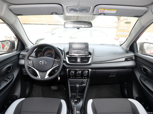 2022 Toyota YARiS L 1.5L Ar condicionado manual líder PLUS pequeno SUV de 4 portas e 5 lugares