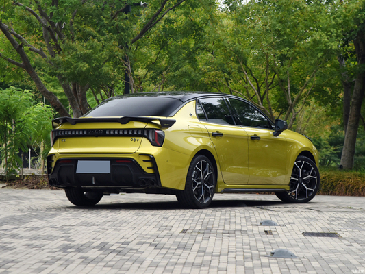 2023 Lynk Co 03 2.0TD Sedan automático 5 lugares 5 airbags TPMS Incluído velocidade máxima 250KM