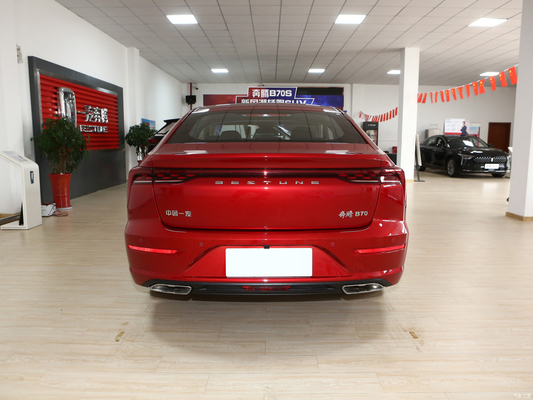 FAW Bestune B70 2.0T 1.5T 5 lugares Veículos médios Turbo Gas/Betrol Hatchback Retrovisor traseiro elétrico