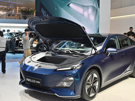 2023 Shenlan SL03 Carro Elétrico 515KM 5 portas 5 lugares Sedan com 190KW Total Potência do Motor