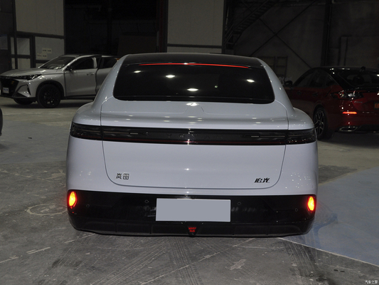 Capacidade de longo alcance 375KW VOYAH 4 portas 5 lugares Sedan com 730km CLTC Range