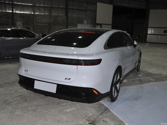 Capacidade de longo alcance 375KW VOYAH 4 portas 5 lugares Sedan com 730km CLTC Range