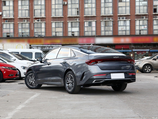 Suspensão dianteira Macpherson apresentado em 2021 Kia K5 270T CWD Fashion Version Sedan