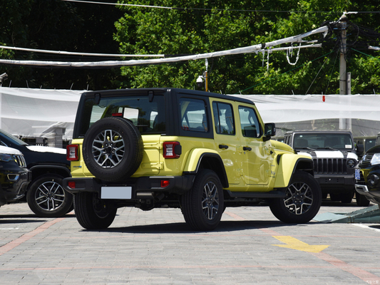 2022 Jeep Wrangler 4-Door 2.0T 4XE Sahara Plug-in Hybrid Fluorescente Amarelo Edição Limitada