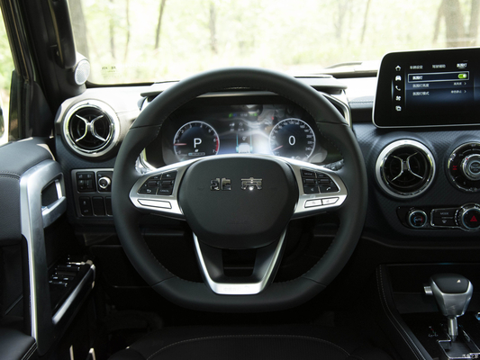 2024 BAIC BJ40 camião todo-o-terreno multifuncional com espelho retrovisor eléctrico e ESC