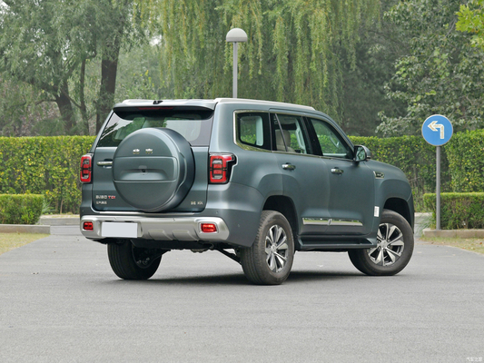 BAIC BJ60 2.0T SUV Off-road de grande cilindrada fabricado em com 5 assentos e grande espaço