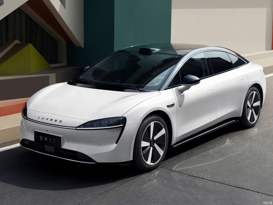 210 KM/h Velocidade máxima Huawei Chery LUXEED S7 Electric Auto Sedan 4 portas 5 lugares híbrido