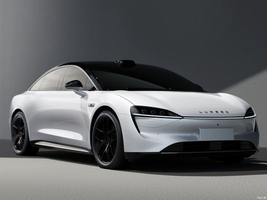 210 KM/h Velocidade máxima Huawei Chery LUXEED S7 Electric Auto Sedan 4 portas 5 lugares híbrido