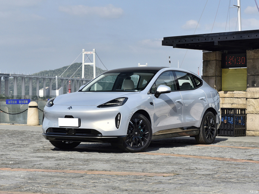 Veículo elétrico energético 670 km de tração traseira versão UHV para estrutura de carroçaria de 5 lugares