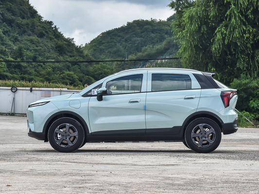 Veículo energético Geely Geometry Firefly E com alcance de 301 km e potência total do motor de 60 kW