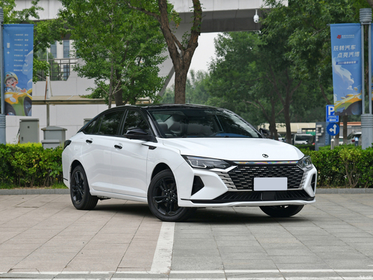 Carro elétrico com uma chave para a janela traseira Dongfeng Max 2024 híbrido 1.5T para desempenho