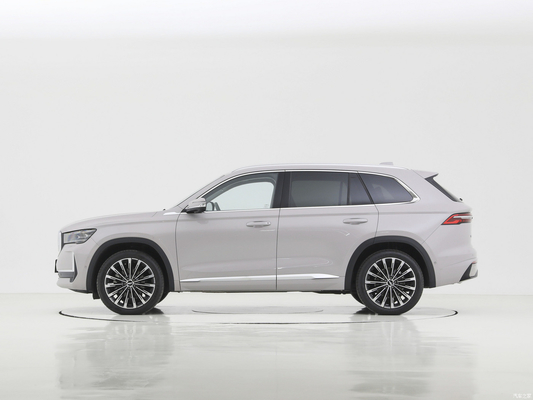 2024 Geely Monjaro L Zhiqing 1.5T SUV de 5 portas e 5 lugares com suspensão Macpherson