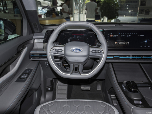 2023 Fordedge L2.0T ECOBOOST 2WD Modelo de luxo de 7 lugares equipado com teto solar panorâmico