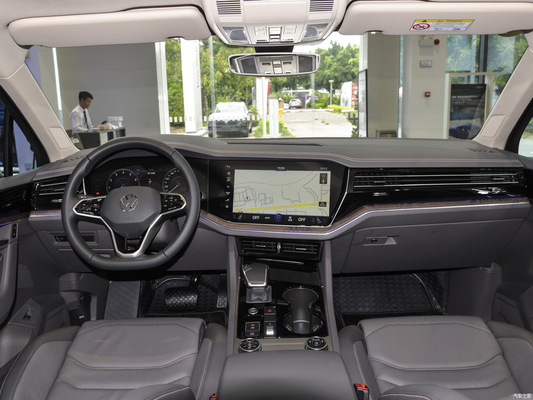 s Top-Performance Touareg 2.0T TSI Ruishang Edition Meio e Grande SUV de 5 lugares