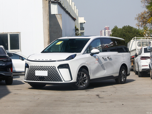 Faróis LED 2023 MAXUS G70 2.0T MPV Versão automática de luxo com tração dianteira