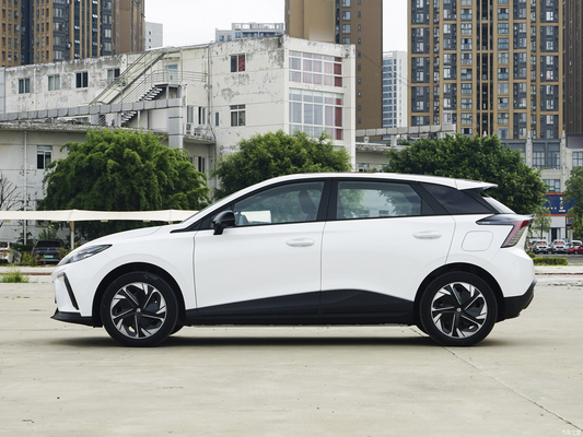 Energia 2023 Veículo elétrico MG4 425km Luxury Spot em 5 lugares 125KW Potência total do motor