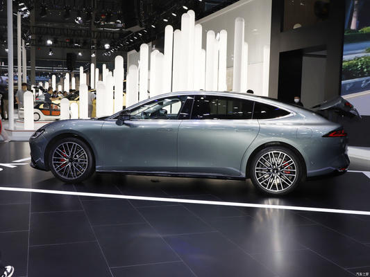 Carro elétrico puro Yuanhang Y6 2023 de alta velocidade com 1020 km de autonomia e 205 km/h de velocidade máxima