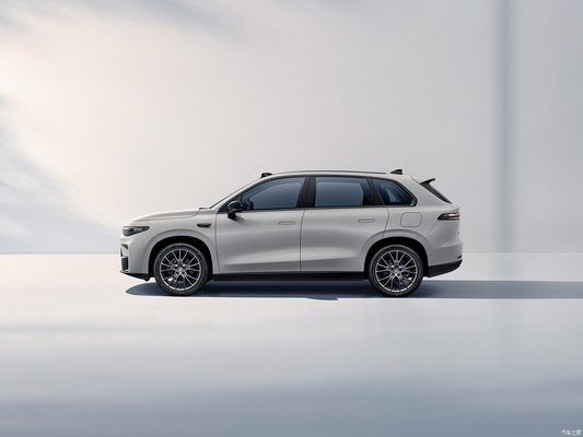 2024 SUV elétrico puro com 530 km de alcance e velocidade máxima de 170 km / h do Leapmotors C10