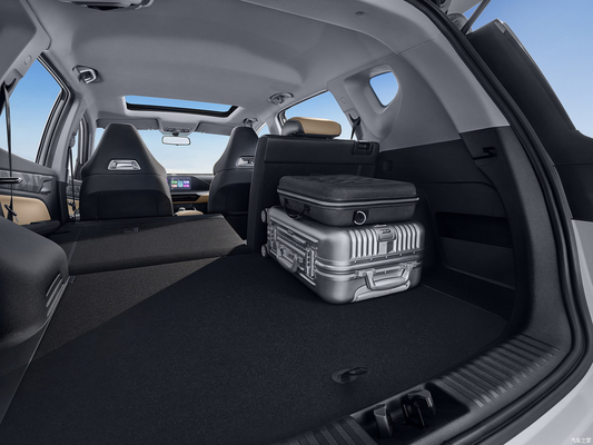 2024 Geely Haoyue Pro 1.5T DCT Zongheng Carro a gasolina 4518*1834*1715 Velocidade máxima 190 KM/h