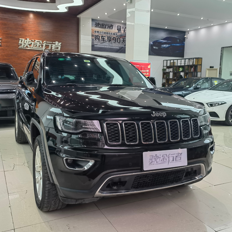 JEEP Grand Cherokee 2017 Modelo 3.0L 4X4 AWD Em perfeito estado Torque máximo 200-300Nm