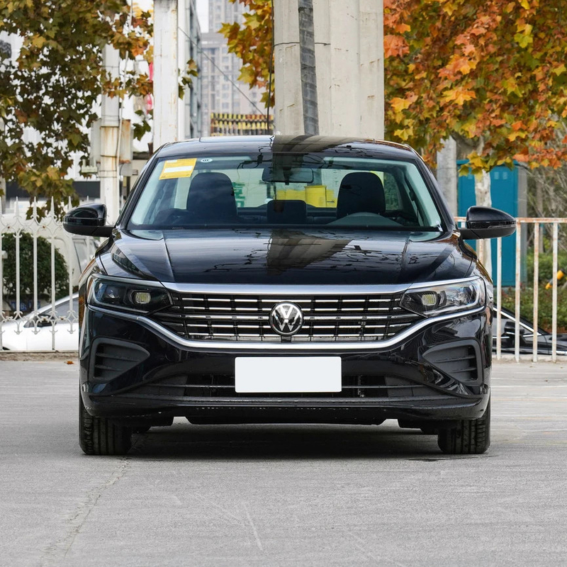 2024 Volkswagen Passat 280TSIM Business Edition Sedan de 4 portas e 5 lugares com Roof Rack