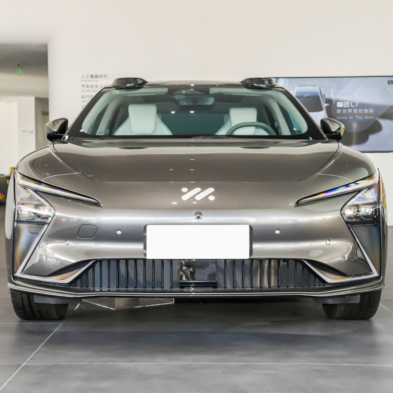 5098*1960*1485mm Tipo de combustível híbrido Luxury Electric Sports Car para desempenho de alta velocidade