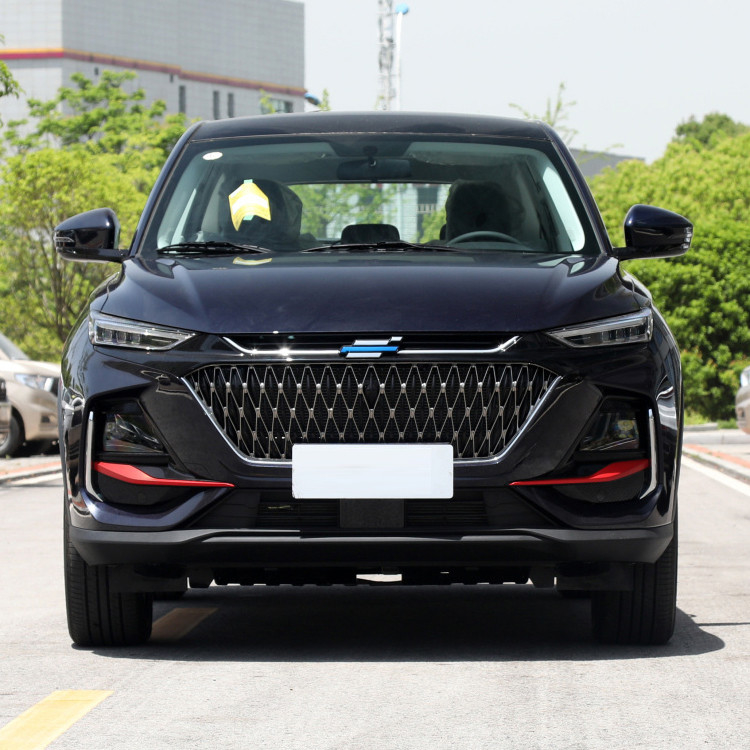 5 portas 5 lugares SUV 2023 Changan Oshan X7 Plus Carro a gasolina com 4730 * 1870 * 1720mm Dimensões