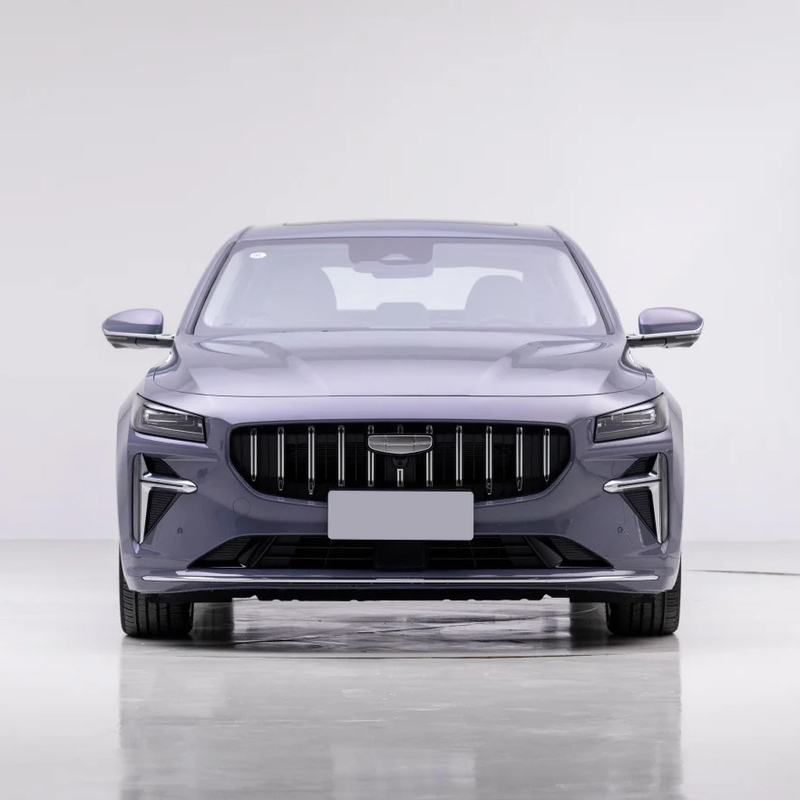 Geely Preface L 1.5TD Hybrid Luxury Sedan com 4 mudanças para a frente e dianteiro 1 traseiro 1 Radar
