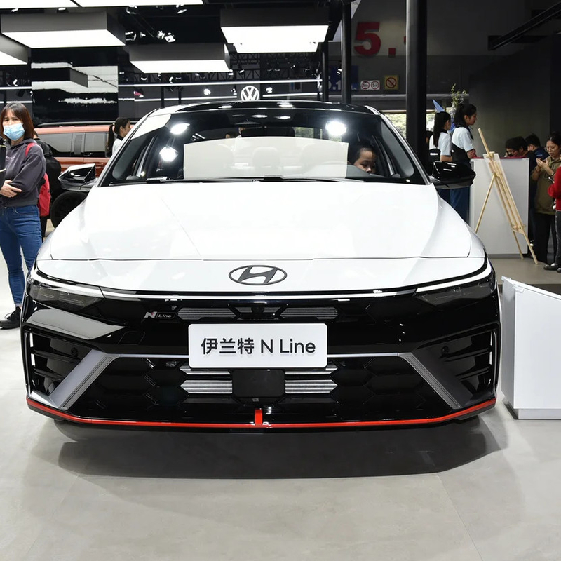 2023 Hyundai Elantra 1.5L CVT LUX Sedan A combinação perfeita de e desempenho