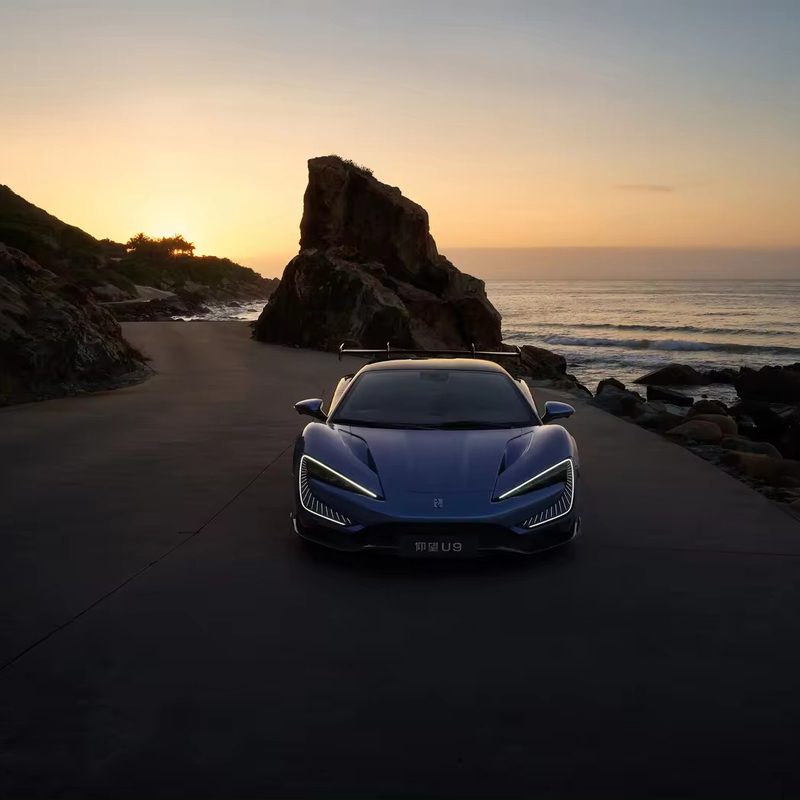 Experimente a emoção do 2024 Yangwang U9 da BYD 2 portas 2 lugares Hard-Top Sports Car